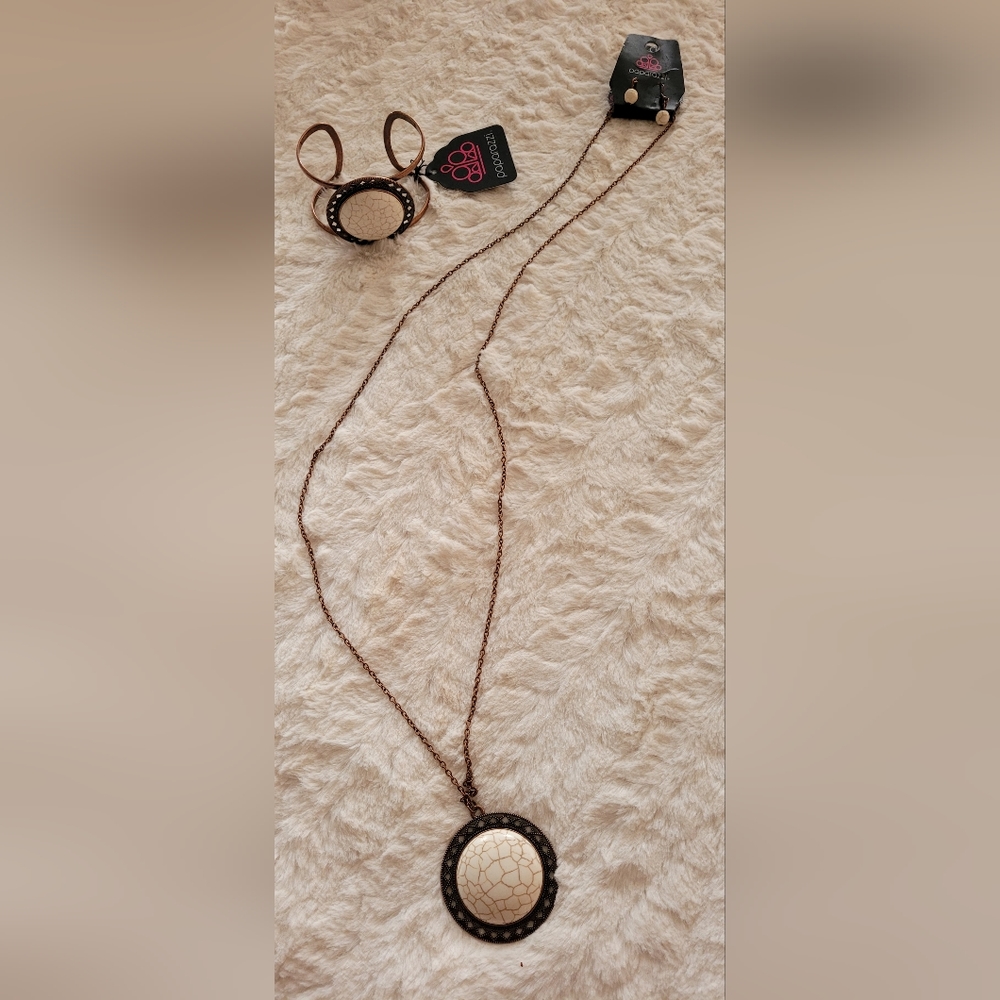 Paparazzi Necklace, Earrings & Bracelet - NWT